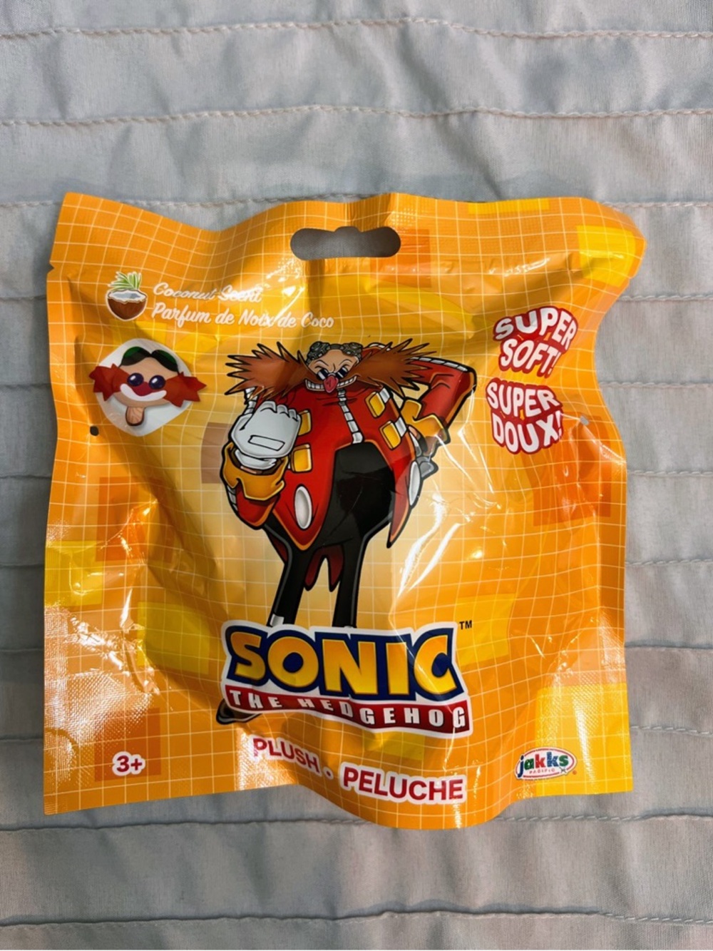 Sonic the Hedgehog Super Soft Plush - Yellow Packaging